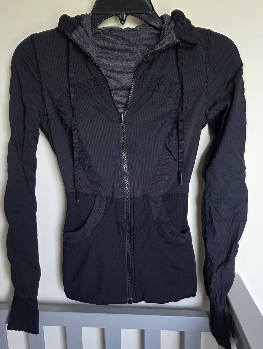 Lululemon Dance Studio Black Hooded Athletic Zip-Up Reversible Jacket Size 2